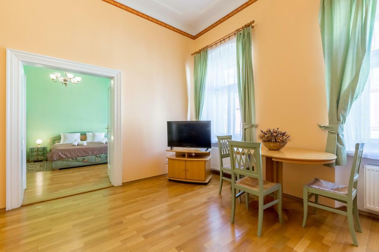 Hotel U Rytire Мельник Екстер'єр фото
