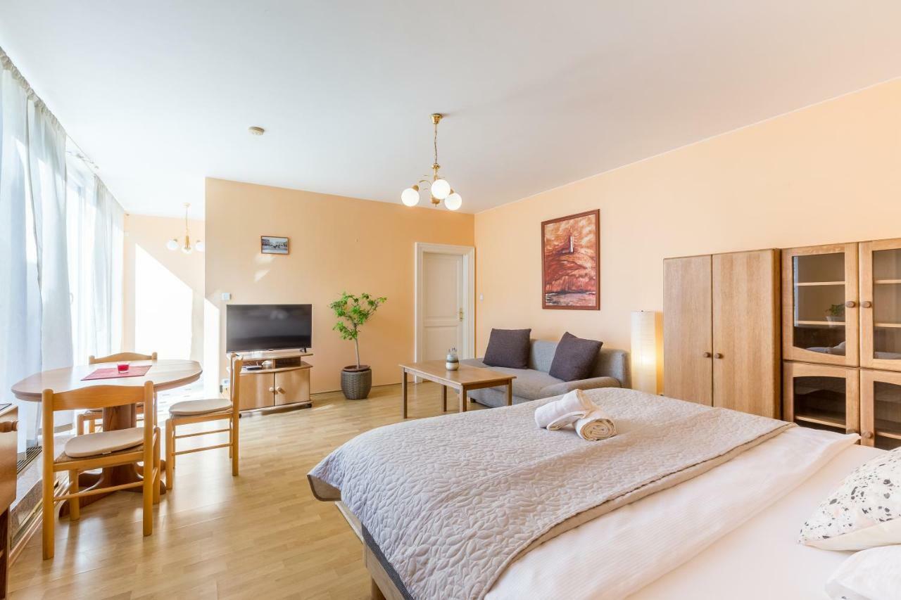 Hotel U Rytire Мельник Екстер'єр фото